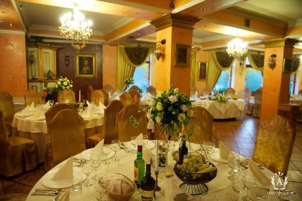 Ambassador Hotel Temeşvar Dış mekan fotoğraf